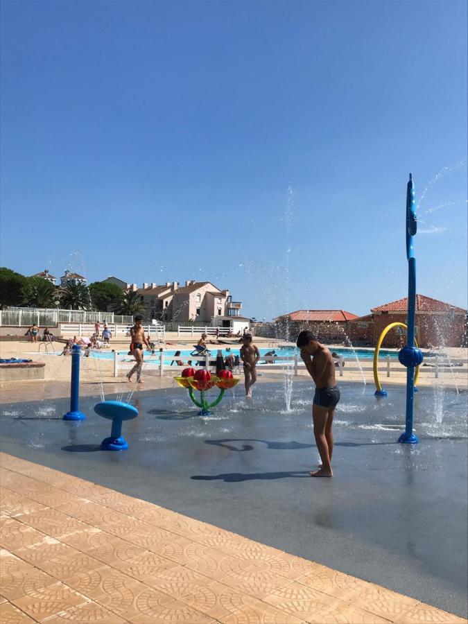 T2 30M2 Piscine Lac Mer เลอบาร์กาแรส ภายนอก รูปภาพ